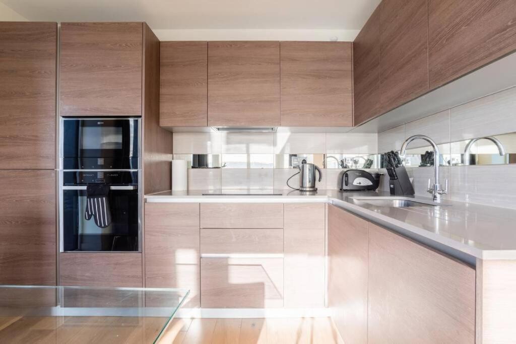 Luxury River Side Penthouse London Exterior foto